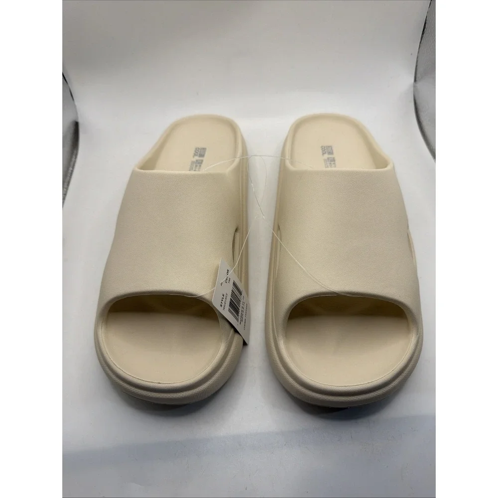32‎ Degree Cool Cushion Slide, Wear anywhere, Size X-Large Tan. W 11-12, M 9-10